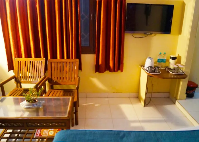 Hotel Maharaja Continental - 5 Mints Walk From New Delhi Railways Station